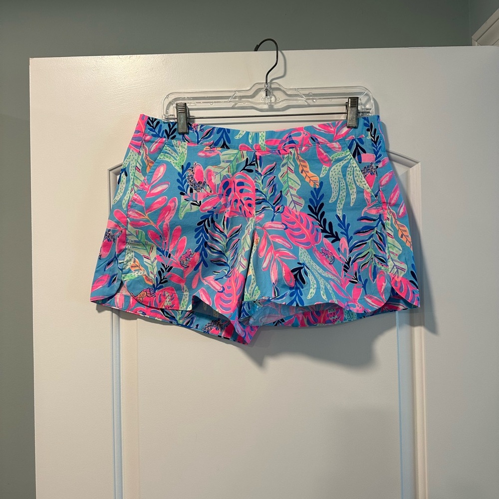 **NWT** Lilly Pulitzer Ocean View Shorts - Porto Blue Print